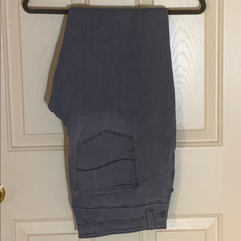 Grey Lee Modern Series soft jeans. Size 18 medium.